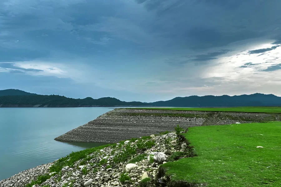 Explore Samba Kathua Beyond Ordinary with heritage trails, Bani Basohli Sarthal’s scenic beauty, and blessings at Chi Chi Mata temple.