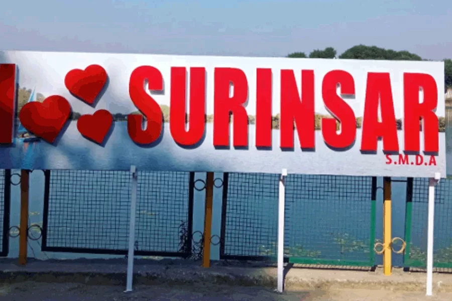 Explore the Scenic Wonders of Jammu with Travel Shravel. Enjoy mountains, valleys & heritage in a memorable travel experience.